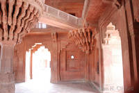 In the Diwan-i-Khas, Fatehpur Sikri